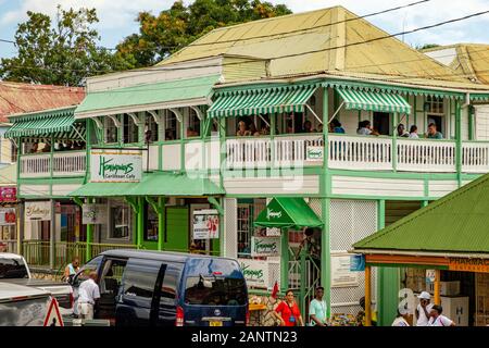 Hemingways Café caraïbes, St Marys Street, St Johns, Antigua Banque D'Images