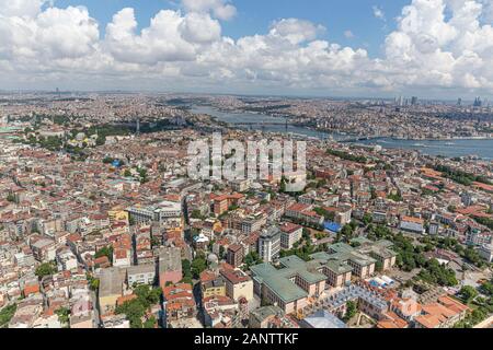 Photo aérienne d'Istanbul, Sultanahmet Square, Cemberlitas, Grand Bazar, Place Beyazit, vue d'hélicoptère. Banque D'Images