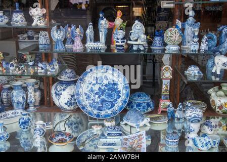 Boutique de souvenirs en bleu de Delft à Delft Banque D'Images