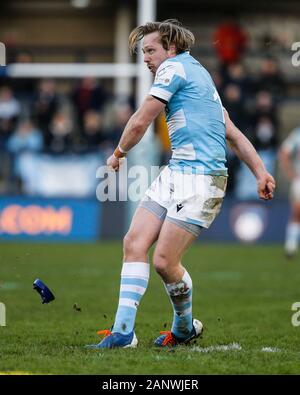 Leeds, UK. 15 Jan, 2019. LEEDS, ANGLETERRE - 19 janvier Joel Hodgson de Newcastle Falcons kicks durant la Greene King IPA match de championnat entre le Yorkshire Carnegie et Newcastle Falcons à Headingley Carnegie Stadium, Leeds le dimanche 19 janvier 2020. (Crédit : Chris Lishman | MI News ) photographie peut uniquement être utilisé pour les journaux et/ou magazines fins éditoriales, licence requise pour l'usage commercial Crédit : MI News & Sport /Alamy Live News Banque D'Images