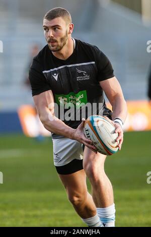 Leeds, UK. 15 Jan, 2019. LEEDS, ANGLETERRE - 19 janvier Johnny Williams, de Newcastle Falcons se réchauffe pour la Greene King IPA match de championnat entre le Yorkshire Carnegie et Newcastle Falcons à Headingley Carnegie Stadium, Leeds le dimanche 19 janvier 2020. (Crédit : Chris Lishman | MI News ) photographie peut uniquement être utilisé pour les journaux et/ou magazines fins éditoriales, licence requise pour l'usage commercial Crédit : MI News & Sport /Alamy Live News Banque D'Images