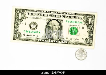 Dollar bill et indiennes 2 roupies pièce sur une même image.vs Dollar, de l'INR INR vs USD Banque D'Images