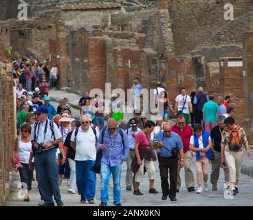 Pompéi, ITALIE - 26 septembre 2017 : Pompéi a été enterrée sous cendres dans l'éruption du Vésuve en 79. C'est un site classé au patrimoine mondial de l'UNESCO et un o Banque D'Images