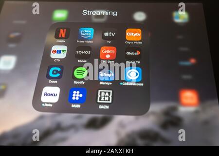 18 janvier 2020 - Calgary, Alberta, Canada - Ipad tablette avec des icônes pour les différents services de diffusion multimédia en streaming Banque D'Images