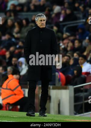 Quique Setien du FC Barcelone au cours de la Liga match entre FC Barcelone et Grenade CF au Camp Nou le 19 janvier 2020 à Barcelone, Espagne. (Photo de DAX/ESPA-images) Banque D'Images