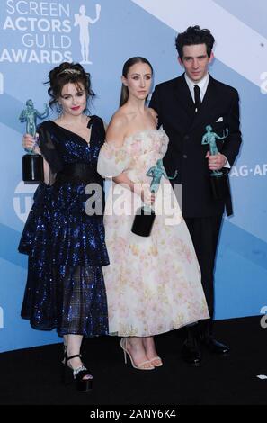 Los Angeles, CA. 19 Jan, 2020. Helena Bonham Carter, Josh O'Connor, Erin Doherty dans la salle de presse pour 26e assemblée annuelle des Screen Actors Guild Awards - Salle de presse, Shrine Auditorium, Los Angeles, CA, 19 janvier 2020. Credit : Elizabeth Goodenough/Everett Collection/Alamy Live News Banque D'Images