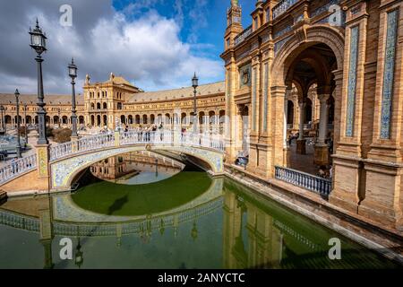 Séville, Espagne - Plaza de España, un célèbre monument de la ville Banque D'Images