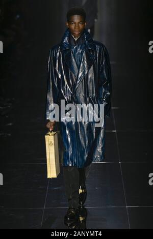 DUNHILL FW20 piste pendant la Fashion Week de Paris Carnet d'hommes Janvier 2020 - Paris, France 19/01/2020 | Le monde d'utilisation Banque D'Images