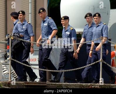 Le prince William sur le premier jour de la formation au sein de la Royal Navy à Dartmouth Naval College, Devon en 2008. Banque D'Images