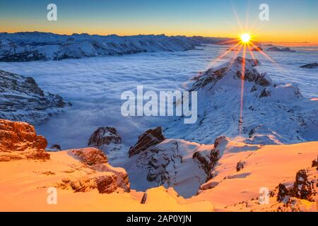 Vue de la montagne Saentis (2502 m), la plus haute montagne du massif de Alpstein. Appenzell, Suisse Banque D'Images