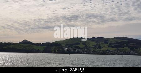 Dunedin, Otago / Nouvelle-Zélande - 29 décembre 2019: La vue sur la côte majestueuse de la ville de Dunedin Nouvelle-Zélande et les zones rurales Banque D'Images