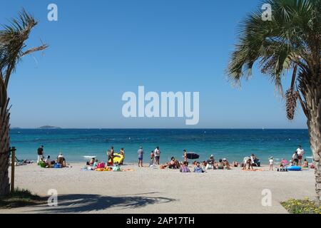 En été, la plage de Bonnegrace Six-Fours les plages Var Provence Banque D'Images