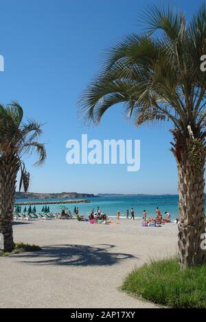 En été, la plage de Bonnegrace Six-Fours les plages Var Provence Banque D'Images