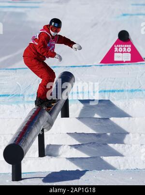 Leysin, Suisse. 20 Jan, 2020. William Mathisen de Suède en compétition lors de la finale de Slopestyle Hommes de Snowboard à la 3e Jeux Olympiques de la jeunesse d'hiver à Leysin, Suisse, le 20 janvier 2020. Crédit : Yang Lu/Xinhua/Alamy Live News Banque D'Images