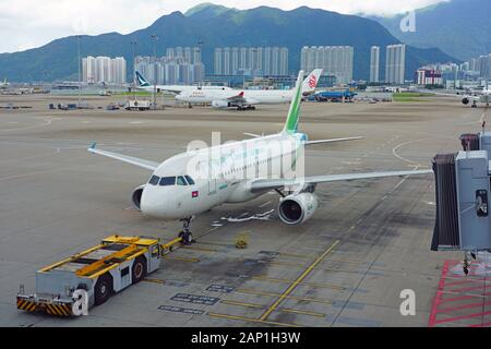 HONG KONG - 30 JUN 2019- Vue d'un avion Airbus A319 de la compagnie aérienne cambodgienne Lanmei Airlines (LQ) à l'animation de l'Aéroport International de Hong Kong (HKG), Banque D'Images