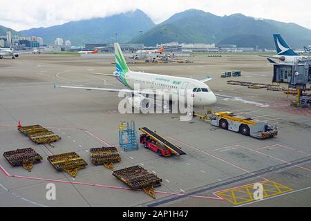 HONG KONG - 30 JUN 2019- Vue d'un avion Airbus A319 de la compagnie aérienne cambodgienne Lanmei Airlines (LQ) à l'animation de l'Aéroport International de Hong Kong (HKG), Banque D'Images