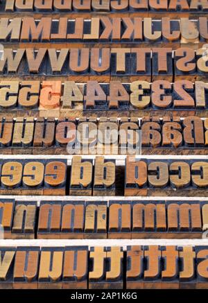 Des lettres dans un cas type, d'imprimerie en bois Banque D'Images