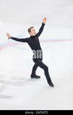 Alexander Samarin de Russie fait concurrence au cours senior masculin de patinage libre à la patinoire Palavela de Turin (Italie) le 7 décembre 2019 Banque D'Images