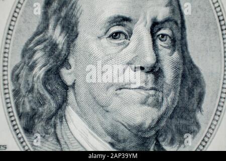 Portrait de Benjamin Franklin macro à partir de cent dollars le projet de loi. Benjamin Franklin sur 100 dollar bill Banque D'Images