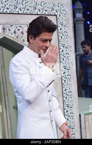 Mumbai, Inde. 20 Jan, 2020. Shah Rukh Khan arrive à la Danse 5 montrent dans MumbaiDance Plus est une compétition de danse indienne, émission de télé-réalité qui a été créée le 26 juillet 2015 et diffusés sur les étoiles plus. La série est hébergé par Raghav Juyal, avec Remo D'Souza comme le Super juge. Dharmesh Yelande, Sumeet Nagdev, punit Pathak et Shakti Mohan, Karishma Chavan et Suresh Mukund sont les mentors de l'émission. Credit : SOPA/Alamy Images Limited Live News Banque D'Images