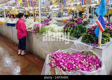 Bangkok, Thaïlande - 25 septembre 2012 : Yodpiman flower market. Le marché a été ouvert depuis 1961. Banque D'Images