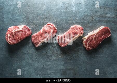 Bifteck de faux-filet de boeuf sur ardoise - Haut de la Banque D'Images