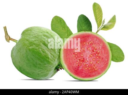 Fruits de goyave fraîche isolé sur fond blanc Banque D'Images