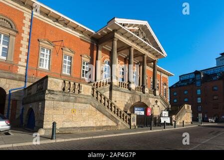 Ipswich Custom House, vue sur l'ancienne maison personnalisée (1844) située dans le secteur riverain d'Ipswich, Suffolk, East Anglia, Royaume-Uni. Banque D'Images