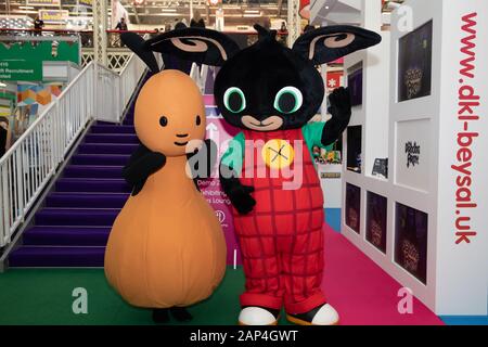 Londres, Royaume-Uni, 21 Jan, 2020.La TOYFAIR ouvre à Olympie à Kensington, Londres et ouvre tous les jours jusqu'au 23 janvier 2019. Le salon du jouet est le plus important des jouet, jeu et hobby trade show qui a lieu chaque année. L'industrie du jouet's showcase accueille plus de 270 entreprises exposantes des milliers de produits pour les visiteurs y compris les détaillants, les acheteurs, les médias et l'ensemble de l'industrie. Credit : Keith Larby/Alamy Live News Banque D'Images