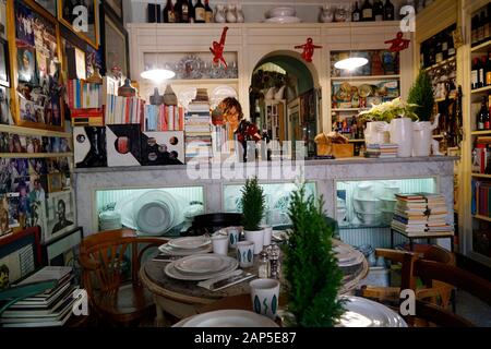 Bottega di Assù restaurant, centre historique d'Orvieto, Ombrie, Italie, Europe Banque D'Images