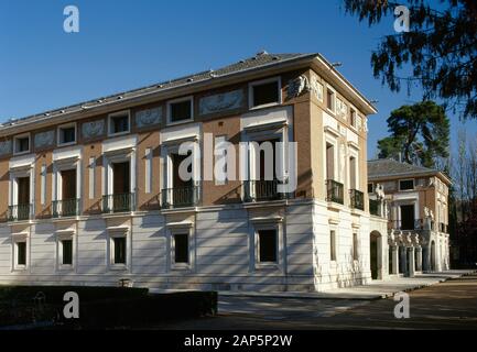 L'Espagne, Communauté de Madrid, Aranjuez. L'Ouvrier's House (Casa del Labrador). Palais de style néoclassique. Il était destiné à la gendarmerie royale l'utilisation récréative. La conception initiale a été projetée par Juan de Villanueva, et achevé par Isidro Gonzalez Velazquez. Banque D'Images