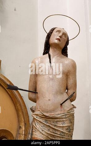 Italie Marche Fabriano - Église de suffrage de la purge de l'âme : statue de San Sebastiano Banque D'Images