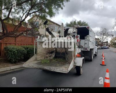 Vue arrière du camion de broyeur de bois d'Arborwell, San Ramon, Californie, le 13 janvier 2020. Arborwell est une entreprise appartenant à l'employé. () Banque D'Images