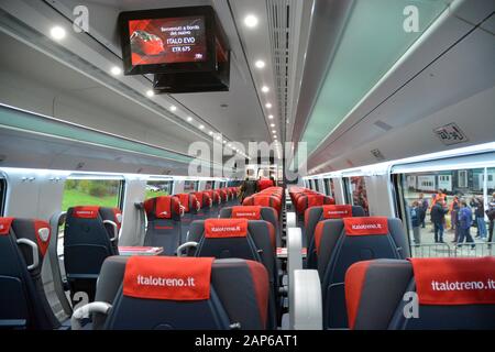 Milan, Italie-10/03/2017- inauguration du nouveau train à grande vitesse de NTV, l'Alstom ETR 675 Italo Evo Banque D'Images