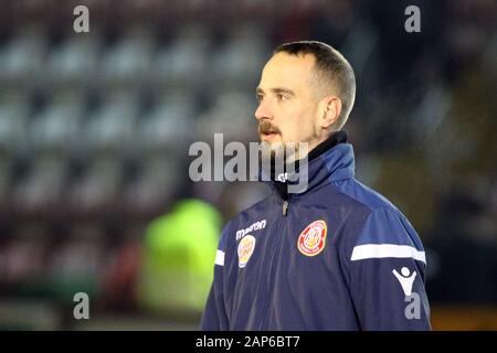 Exeter, Royaume-Uni. 21 Jan, 2020. Mark Sampson coach de Stevenage au cours de l'EFL Football League Trophy match entre la Ville d'Exeter et Stevenage à St James' Park, Exeter, Angleterre le 21 janvier 2020. Photo par Dave Peters. Usage éditorial uniquement, licence requise pour un usage commercial. Aucune utilisation de pari, de jeux ou d'un seul club/ligue/dvd publications. Credit : UK Sports Photos Ltd/Alamy Live News Banque D'Images