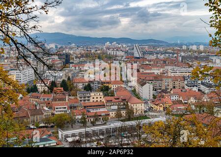 La ville de Ljubljana tire de dessus panorama, Slovénie, Europe Banque D'Images