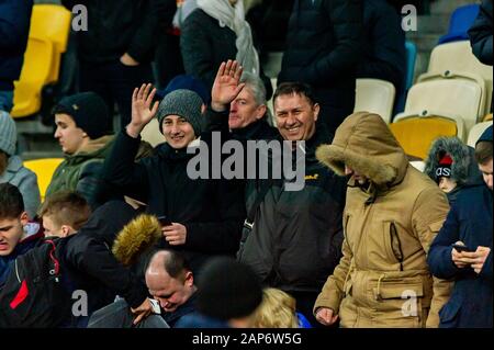 Kiev - Mars 29, 2019 : Fans au stade. Dynamo Kiev - Londres Chelsea. L'UEFA Europe League. Stade Olympiyskiy NSC Banque D'Images