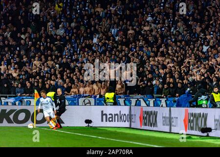 Kiev - Mars 29, 2019 : Ultras. Dynamo Kiev - Londres Chelsea. L'UEFA Europe League. Stade Olympiyskiy NSC Banque D'Images