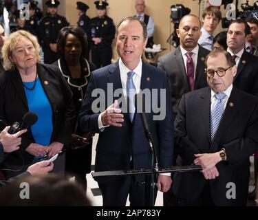 Washington, DC, USA. 21 Jan, 2020. 21 janvier 2020 - Washington, DC, United States : REPRÉSENTANT AMÉRICAIN ADAM SCHIFF (D-CA) lors d'une accusation de la Chambre du gestionnaire de conférence de presse. Crédit : Michael Brochstein/ZUMA/Alamy Fil Live News Banque D'Images