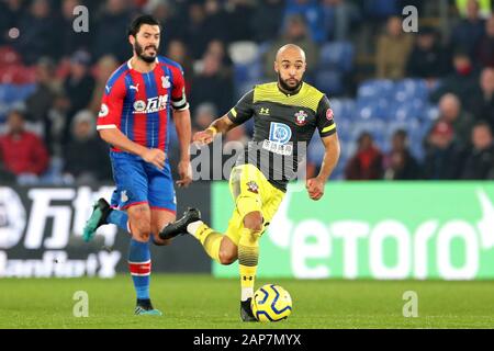 Londres, ANGLETERRE - 21 janvier : Southampton défenseur Ryan Bertrand en action au cours de la Premier League match entre Southampton et Crystal Palace à Selhurst Park, Londres, le mardi 21 janvier 2020. (Crédit : Jon Bromley | MI News) usage éditorial uniquement. Crédit : MI News & Sport /Alamy Live News Banque D'Images