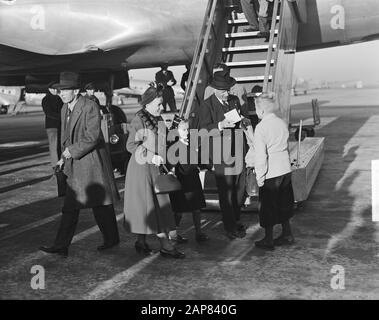 Arrivée au maire d'Ailly de Schiphol de Westindie Date: 29 octobre 1949 lieu: Amsterdam, Noord-Holland mots clés: Arrivées Nom personnel: Maire d'Ailly Institutionname: Schiphol Banque D'Images