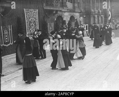 Fête De Libération Au Dam Date: 4 Mai 1950 Lieu: Amsterdam, Noord-Holland Mots Clés: Liberdingsfeest Banque D'Images