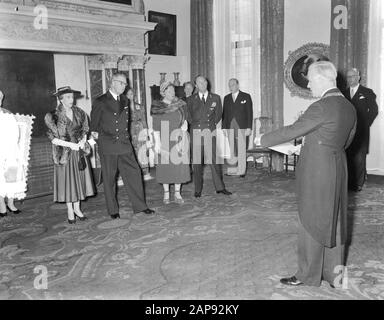 Visitez Swedish Royal Paar Amsterdam, premier jour, City Hall Speech Mayor Date: 26 avril 1955 lieu: Amsterdam, Noord-Holland mots clés: STADHOUSE, visites, maires, couples royaux Banque D'Images