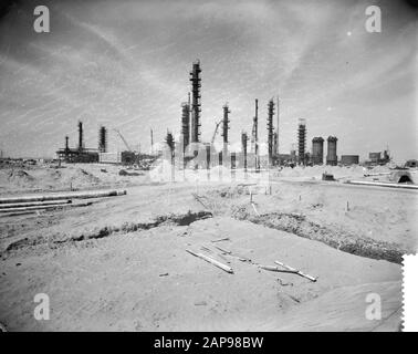 Construction de la raffinerie Esso dans la région de Botlek près de Rotterdam Date : 4 juin 1959 Banque D'Images