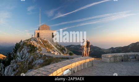 Lookout dans le parc national de Lovcen au Monténégro. Mausolée de Petar II Petrovic-Niegosz Banque D'Images