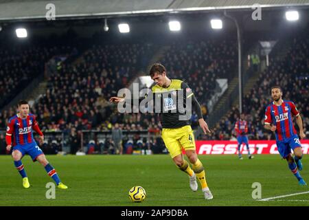 Londres, Royaume-Uni. 21 janvier 2020. Jannik Vestergaard de Southampton lors du match de la Premier League entre Crystal Palace et Southampton à Selhurst Park, Londres, Angleterre, le 21 janvier 2020. Photo De Carlton Myrie. Utilisation éditoriale uniquement, licence requise pour une utilisation commerciale. Aucune utilisation dans les Paris, les jeux ou une seule publication de club/ligue/joueur. Crédit: Uk Sports Pics Ltd/Alay Live News Banque D'Images