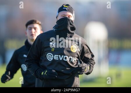 Leonardo BALERDI (à gauche, DO) et Eerling HAALAND (DO) courir, courir, portrait demi-longueur, football 1. Bundesliga, formation, Borussia Dortmund (DO) le 21 janvier 2020 à Dortmund / Allemagne. € | utilisation dans le monde entier Banque D'Images