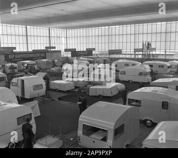 46ème exposition RAI car and Caravan, vue d'ensemble exposition Caravan Date: 5 février 1963 lieu: Amsterdam, Noord-Holland mots clés: Vues d'ensemble Nom de l'établissement: RAI Banque D'Images