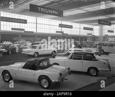 46ème exposition RAI car and Caravan, cars Date : 5 février 1963 lieu : Amsterdam, Noord-Holland mots clés : cars Nom de l'établissement : triomphe Banque D'Images