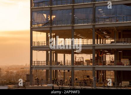 Coucher de soleil sur Unity Square Development à Nottingham City South Side, Notinghamshire Angleterre Royaume-Uni Banque D'Images